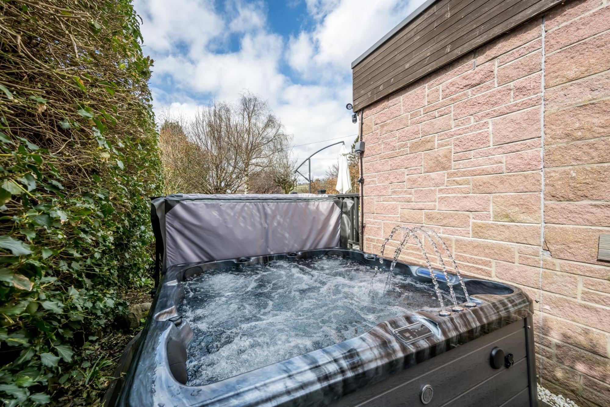 Gilmore House - 5 Bedroom Victorian Home With Hot Tub Blairgowrie and Rattray Exterior photo